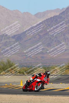 media/Dec-15-2023-Apex Assassins (Fri) [[91f19fb1c7]]/Trackday 1/Session 2 (Turn 4 Entry)/